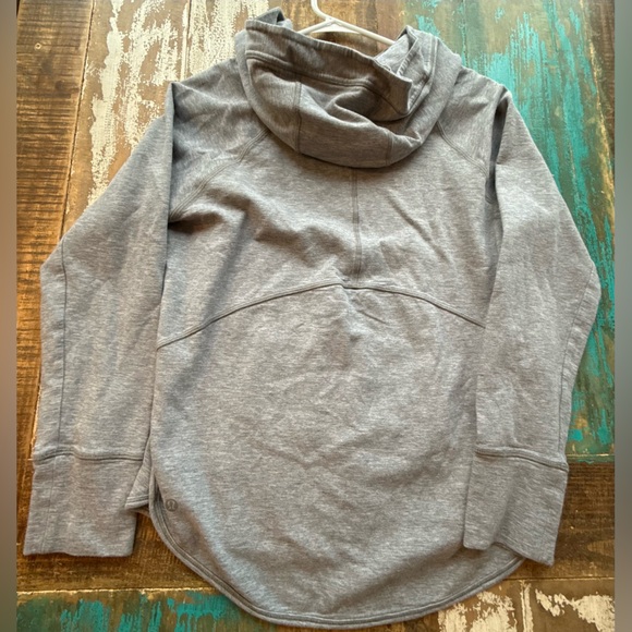 lululemon athletica Heather Gray Women's Time Out  Hoodie - Picture 7 of 11